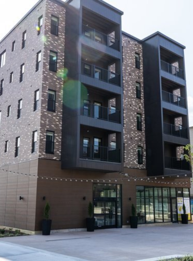 Paramount-1.jpg - Dayton Ohio